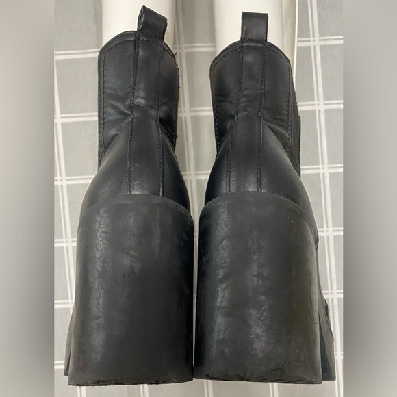 Silent Black Pull On Ankle Boot Shoes Wednesday Platform Sole Round Toe Size 9 - Picture 6 of 12